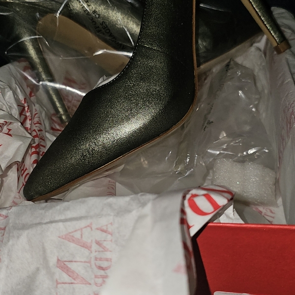 Andrew Stevens Leather Slingback Pumps - Picture 2 of 5